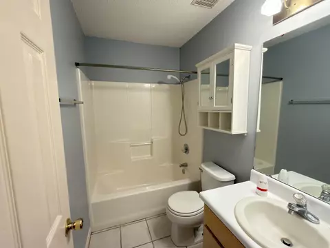 Bath - 216 Brookmeade Dr, Crestview, FL 32539 photo 3 of 3