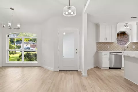 Entry Way - 7748 Rustling Pines Dr, Milton, FL 32583 photo 1 of 1