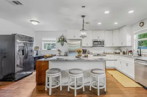 Kitchen - 4962 Antioch Rd, Crestview, FL 32536 photo 1 of 6