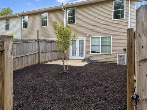 Exterior - 290 Swaying Pine Ct, Crestview, FL 32539 photo 3 of 3
