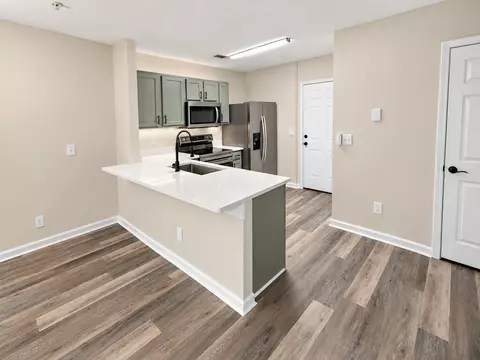 Kitchen - 290 Swaying Pine Ct, Crestview, FL 32539 photo 1 of 2