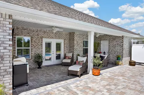 Exterior - 59 S Bentgrass Rd, Freeport, FL 32439 photo 3 of 16