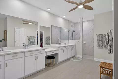 Bath - 59 S Bentgrass Rd, Freeport, FL 32439 photo 1 of 4