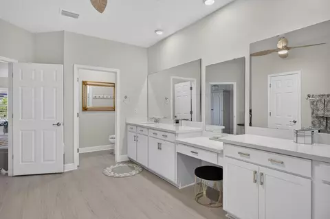 Bath - 59 S Bentgrass Rd, Freeport, FL 32439 photo 2 of 4