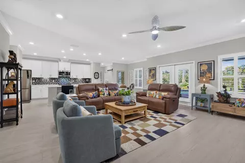 Living - 59 S Bentgrass Rd, Freeport, FL 32439 photo 2 of 3