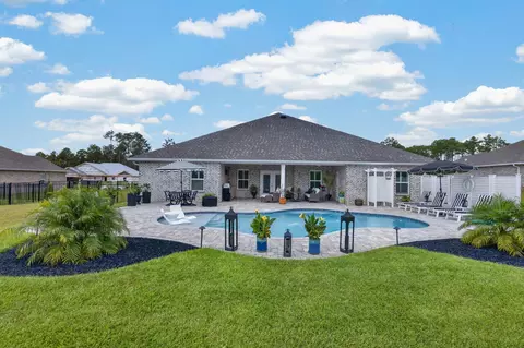 Exterior - 59 S Bentgrass Rd, Freeport, FL 32439 photo 10 of 16