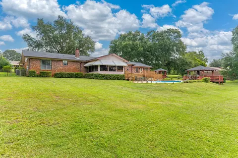 Exterior - 110 Overview Dr, Crestview, FL 32539 photo 16 of 18