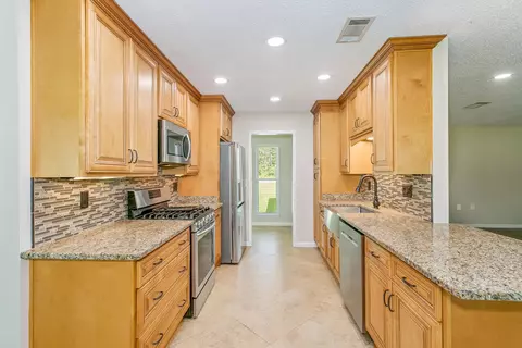 Kitchen - 1101 Forest Rd, Niceville, FL 32578 photo 3 of 4