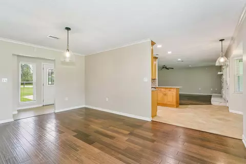 Living - 1101 Forest Rd, Niceville, FL 32578 photo 6 of 7