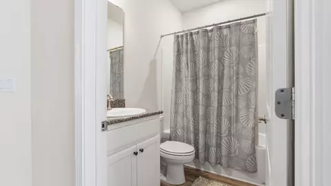 Bath - 22 Sawyer Ct, Freeport, FL 32439 photo 1 of 4