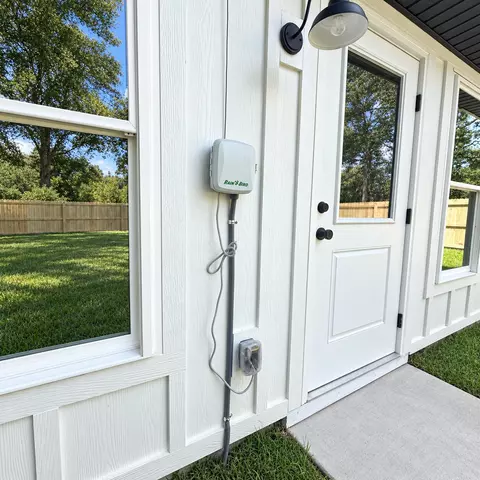 Other - 880 E Walnut Ave, Crestview, FL 32539 photo 2 of 7