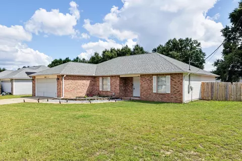 Exterior - 3400 Skymaster Ct, Crestview, FL 32539 photo 2 of 8