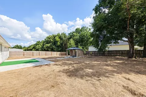 Exterior - 3400 Skymaster Ct, Crestview, FL 32539 photo 7 of 8