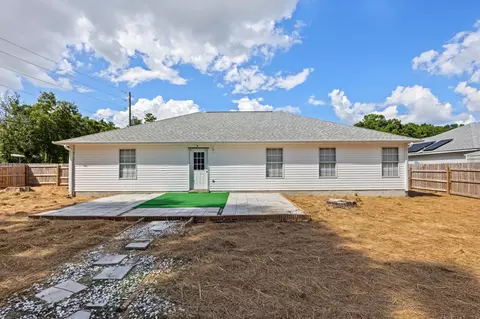 Exterior - 3400 Skymaster Ct, Crestview, FL 32539 photo 5 of 8