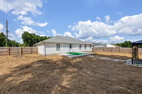 Exterior - 3400 Skymaster Ct, Crestview, FL 32539 photo 6 of 8