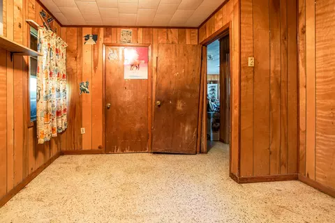 Bedroom - 700 E County Highway 83a, Freeport, FL 32439 photo 3 of 3