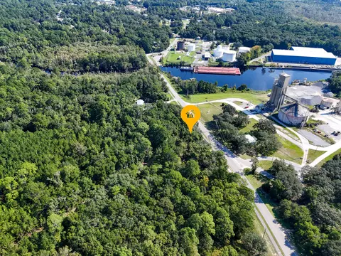 View/Area - 700 E County Highway 83a, Freeport, FL 32439 photo 2 of 5