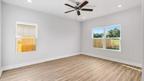 Living - 5252 Lemay Cir, Crestview, FL 32539 photo 6 of 6