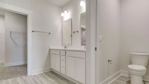 Bath - 4429 Marine Loop, Crestview, FL 32539 photo 2 of 6