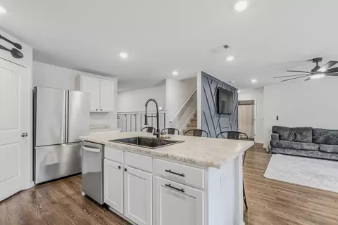 Kitchen - 3567 Sugar Maple Ln, Crestview, FL 32539 photo 4 of 5
