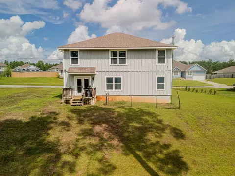 Exterior - 3567 Sugar Maple Ln, Crestview, FL 32539 photo 2 of 5