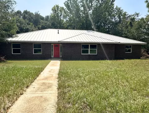 18 Hickory Ave, Shalimar, FL 32579