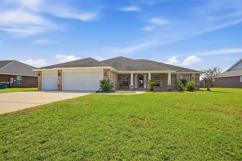 Exterior - 6212 Lapis Ln, Crestview, FL 32539 photo 2 of 12