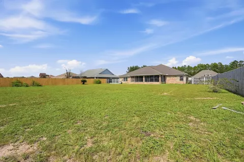 Exterior - 6212 Lapis Ln, Crestview, FL 32539 photo 4 of 12