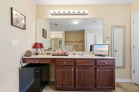 Bath - 6212 Lapis Ln, Crestview, FL 32539 photo 2 of 9