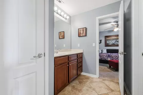 Bath - 6212 Lapis Ln, Crestview, FL 32539 photo 6 of 9