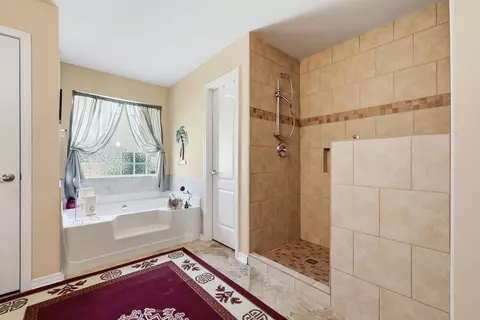 Bath - 6212 Lapis Ln, Crestview, FL 32539 photo 3 of 9