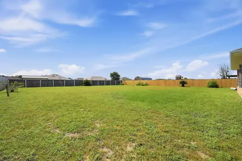 Exterior - 6212 Lapis Ln, Crestview, FL 32539 photo 5 of 12