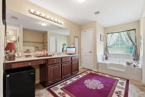 Bath - 6212 Lapis Ln, Crestview, FL 32539 photo 1 of 9