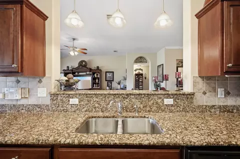 Kitchen - 6212 Lapis Ln, Crestview, FL 32539 photo 3 of 6