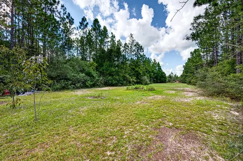 Exterior - 635 Southside Dr, Holt, FL 32564 photo 6 of 8