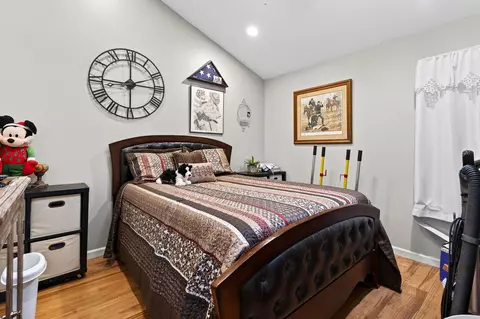 Bedroom - 635 Southside Dr, Holt, FL 32564 photo 1 of 4
