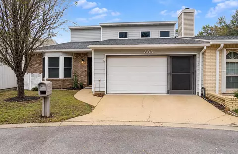 803 Holbrook Cir, Fort Walton Beach, FL 32547