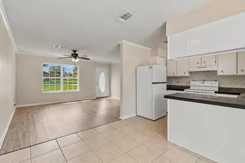 Living - 3415 Mclain Dr, Crestview, FL 32539 photo 5 of 5