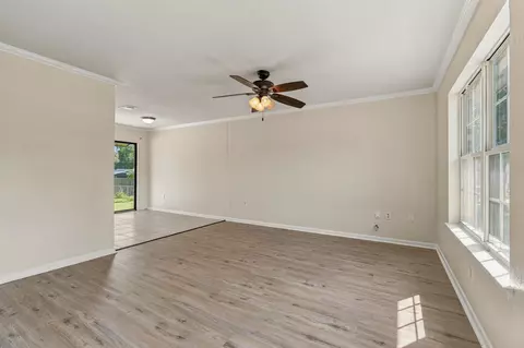 Living - 3415 Mclain Dr, Crestview, FL 32539 photo 4 of 5