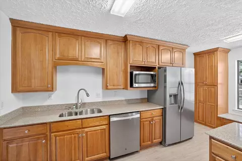 Kitchen - 12 Corbin Ct, Niceville, FL 32578 photo 4 of 5