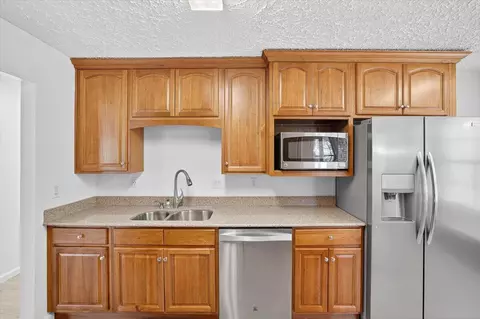 Kitchen - 12 Corbin Ct, Niceville, FL 32578 photo 3 of 5