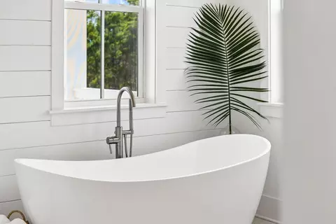 Bath - 447 E Pollard Cv, Watersound, FL 32461 photo 4 of 8