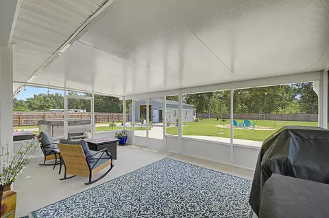 Exterior - 7515 Saddlebrook Ave, Pace, FL 32571 photo 5 of 8