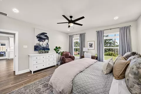 Bedroom - 381 Constellation Ave, Freeport, FL 32439 photo 3 of 9