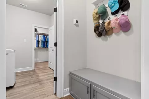 Entry Way - 36 Cozy Cv, Freeport, FL 32439 photo 5 of 6