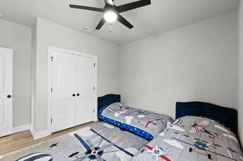 Bedroom - 36 Cozy Cv, Freeport, FL 32439 photo 6 of 6