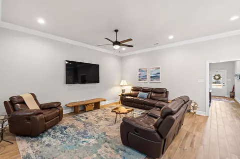 Living - 36 Cozy Cv, Freeport, FL 32439 photo 2 of 2