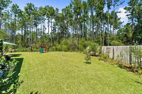 Exterior - 36 Cozy Cv, Freeport, FL 32439 photo 14 of 18