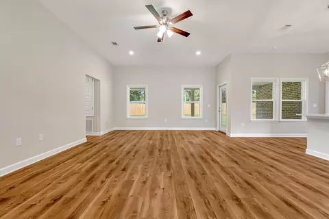 6126 Mildreds Way, Crestview, FL 32539 photo 9