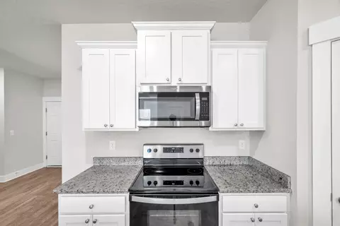 Kitchen - 5898 Danbury Blvd, Pace, FL 32571 photo 3 of 5